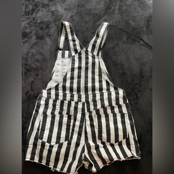 BeetleJuice Overalls - Picture 2 of 4